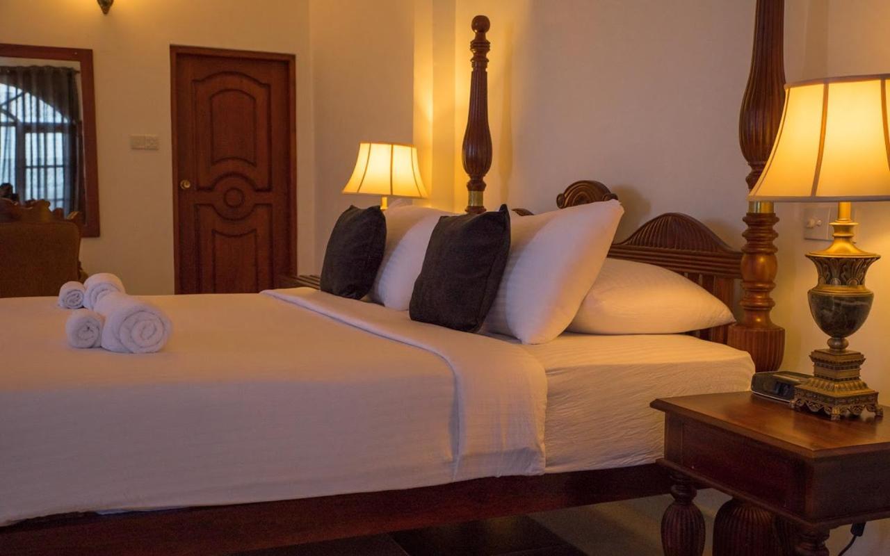 Hotel Ceylon Breeze Kandy Exterior foto