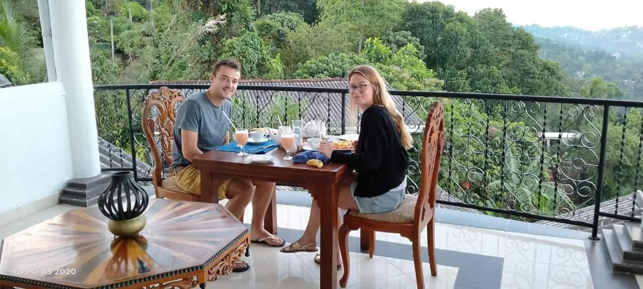 Hotel Ceylon Breeze Kandy Exterior foto